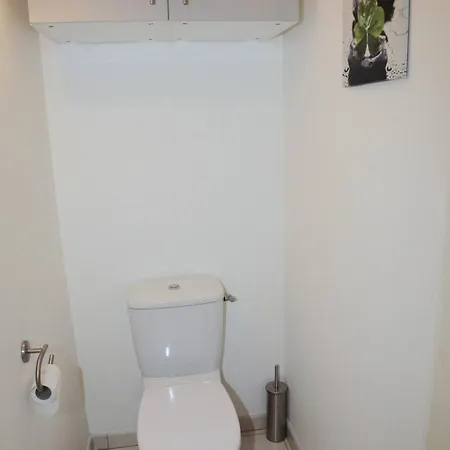 Apartment Furnished Air-conditioned 2 Balcony - 6 Min Beaches