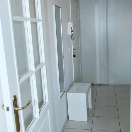 Furnished Air-conditioned 2 Balcony - 6 Min Beaches Apartment